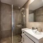 Bay View 11 *