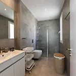 Bay View 11 *